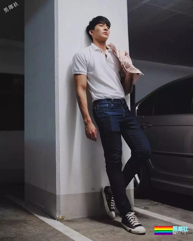 长腿腹气帅气运动男!演过体育生,腱子肉身材A爆了! - 51虹马 长腿腹气帅气运动男!演过体育生,腱子肉身材A爆了! - 51虹马