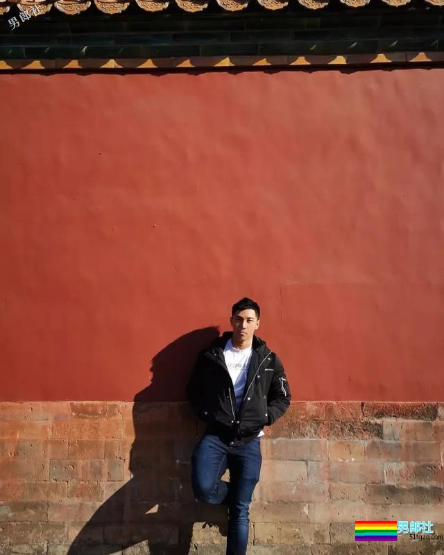 D杯大胸肌圈粉无数的小狼狗,竟和肌肉帅哥在一起了~ - 51虹马 D杯大胸肌圈粉无数的小狼狗,竟和肌肉帅哥在一起了~ - 51虹马