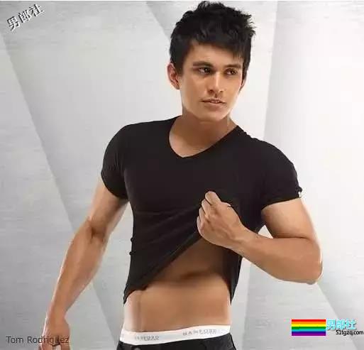 深柜总裁X阳光帅哥 欺骗、虐恋 是亲情 还是爱情！今日推荐 - 51虹马