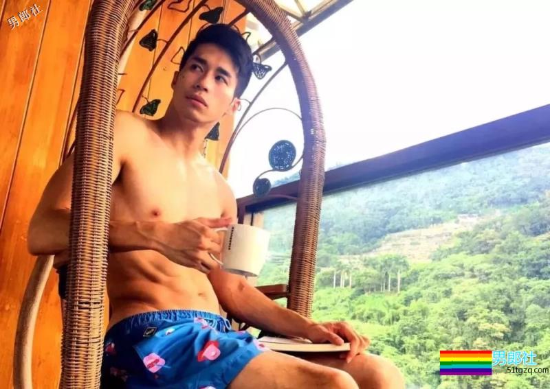 夜店&名媛，真大！ - 51虹马