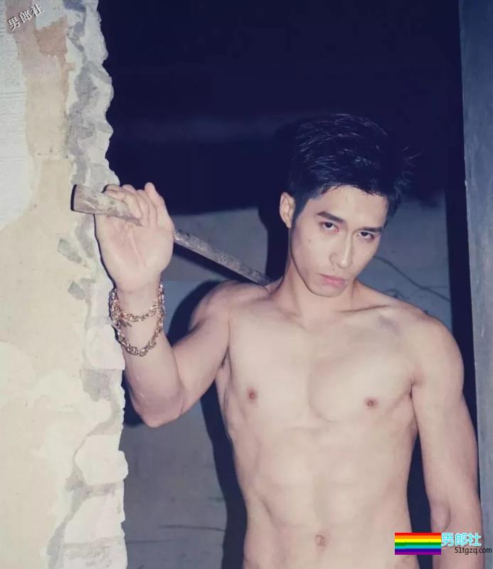 夜店&名媛，真大！ - 51虹马