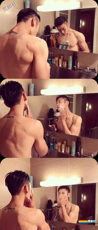 帅崽身材八块腹肌花臂纹身，能正装诱人也能晒肌开撩！ - 51虹马