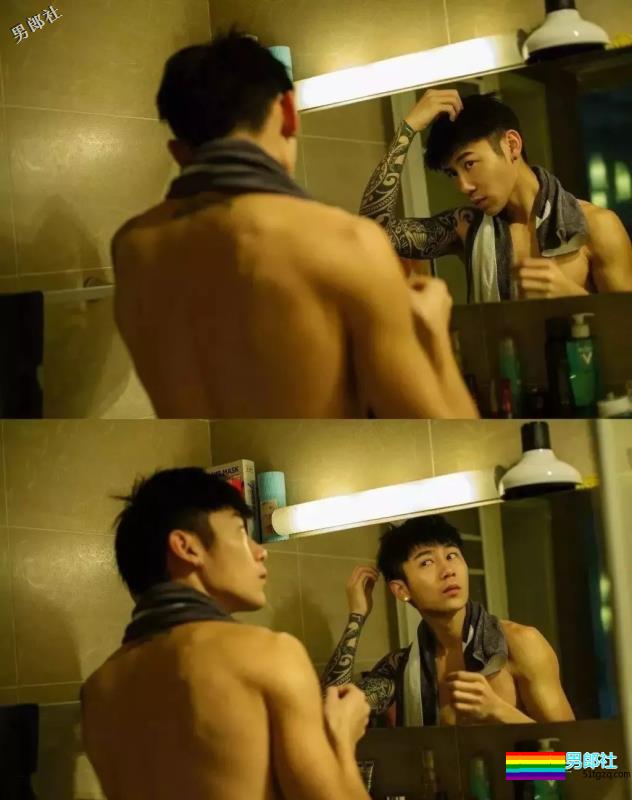 帅崽身材八块腹肌花臂纹身，能正装诱人也能晒肌开撩！ - 51虹马