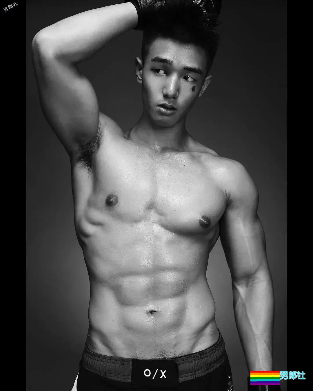 奶凶拳击手成摄影师新宠,体育生小狼狗爆发攻击力十足! - 51虹马 奶凶拳击手成摄影师新宠,体育生小狼狗爆发攻击力十足! - 51虹马