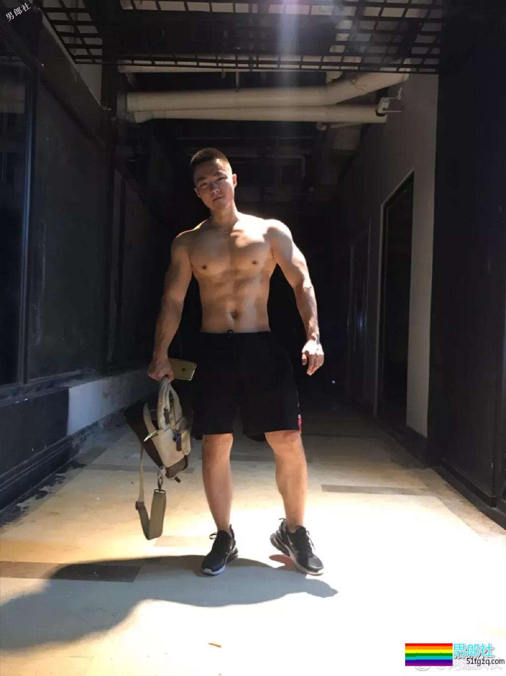 专访阿超队长，是什么原因，让你做了牛？ - 51虹马