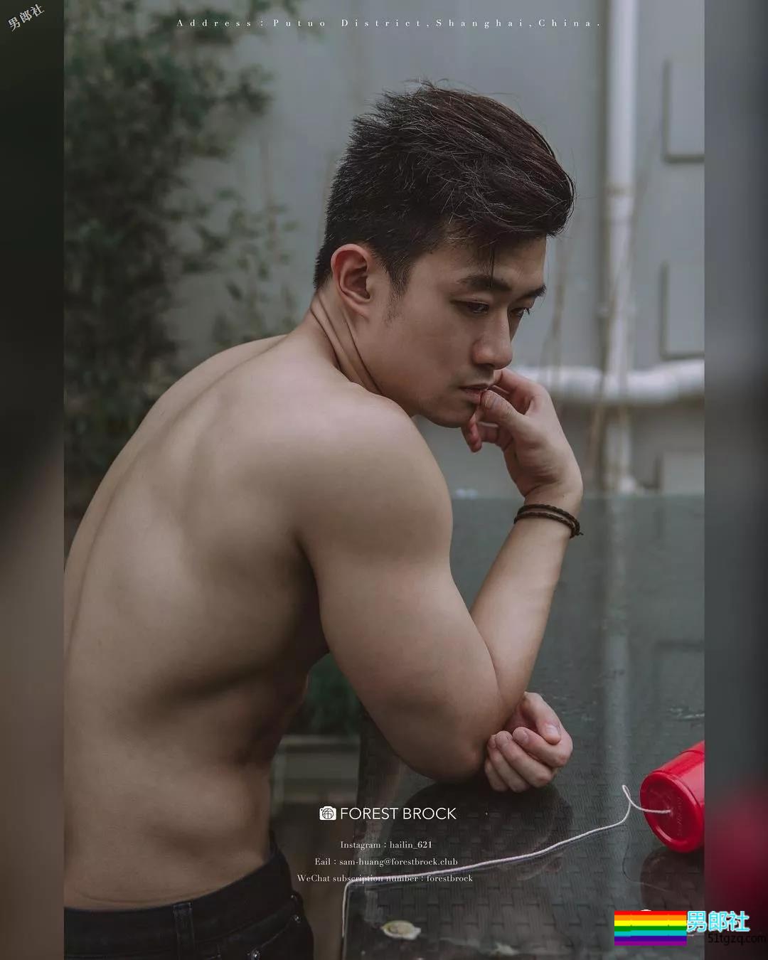 香港GARY男神小哥又出新照，想给摄影师们加五个鸡腿 - 51虹马