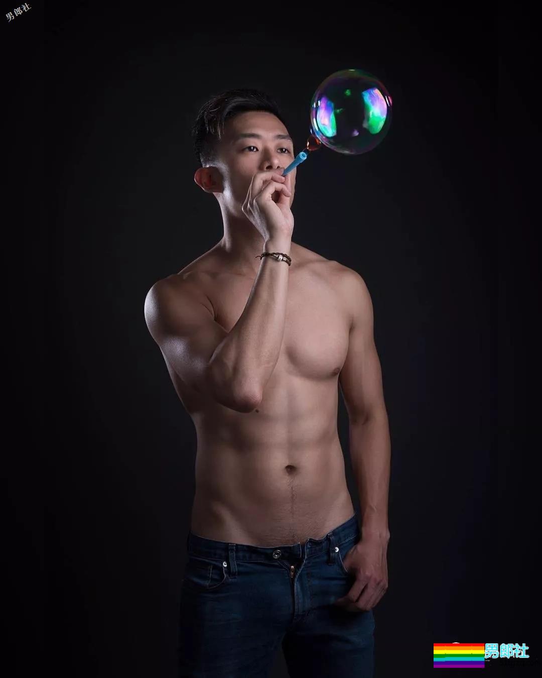 香港GARY男神小哥又出新照，想给摄影师们加五个鸡腿 - 51虹马