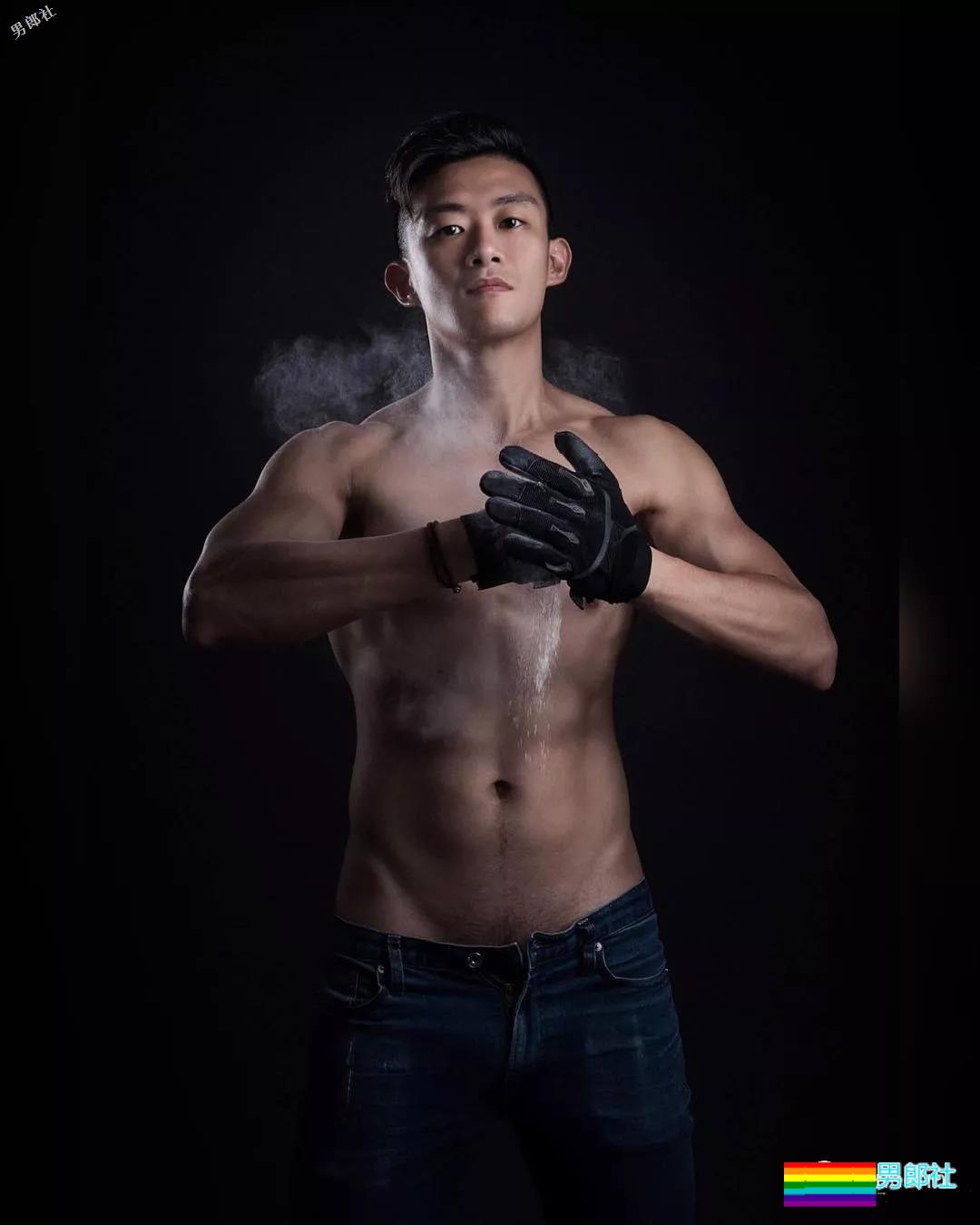 香港GARY男神小哥又出新照，想给摄影师们加五个鸡腿 - 51虹马