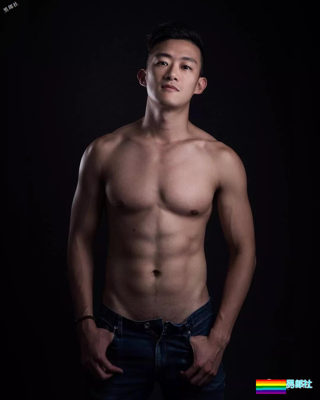 香港GARY男神小哥又出新照，想给摄影师们加五个鸡腿 - 51虹马