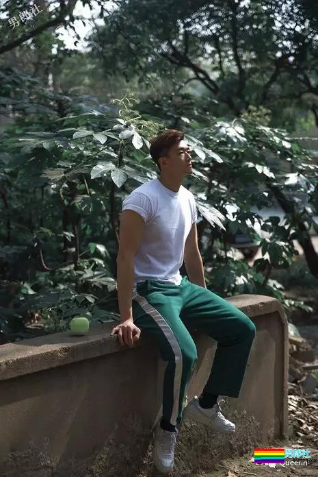 香港GARY男神小哥又出新照，想给摄影师们加五个鸡腿 - 51虹马