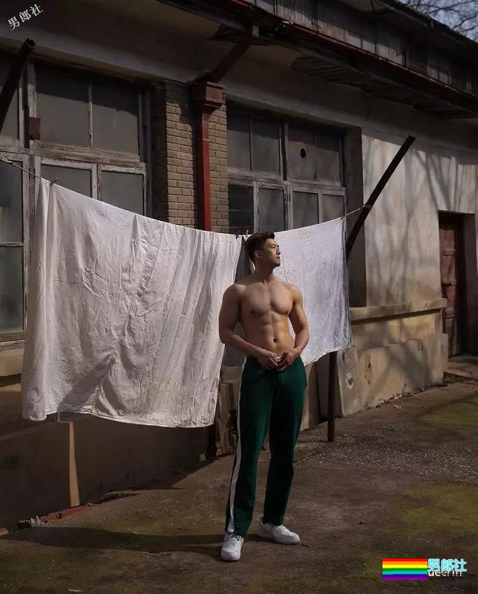 香港GARY男神小哥又出新照，想给摄影师们加五个鸡腿 - 51虹马