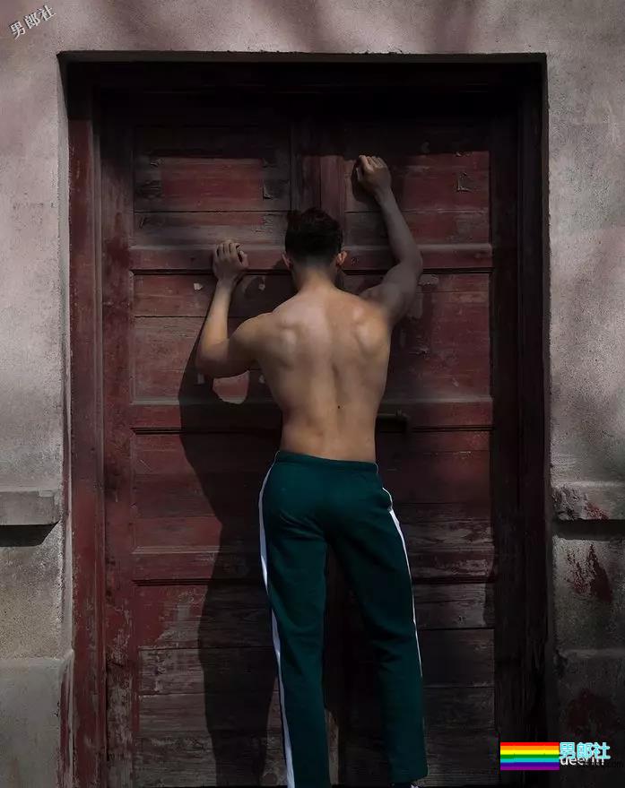 香港GARY男神小哥又出新照，想给摄影师们加五个鸡腿 - 51虹马