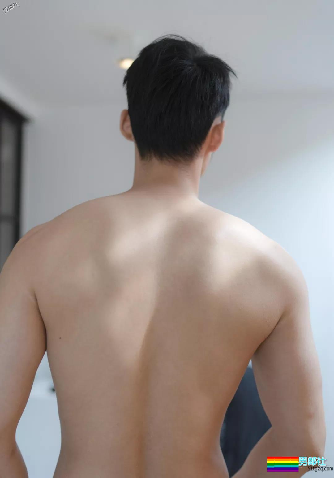 男人，白日衣衫尽！ - 51虹马