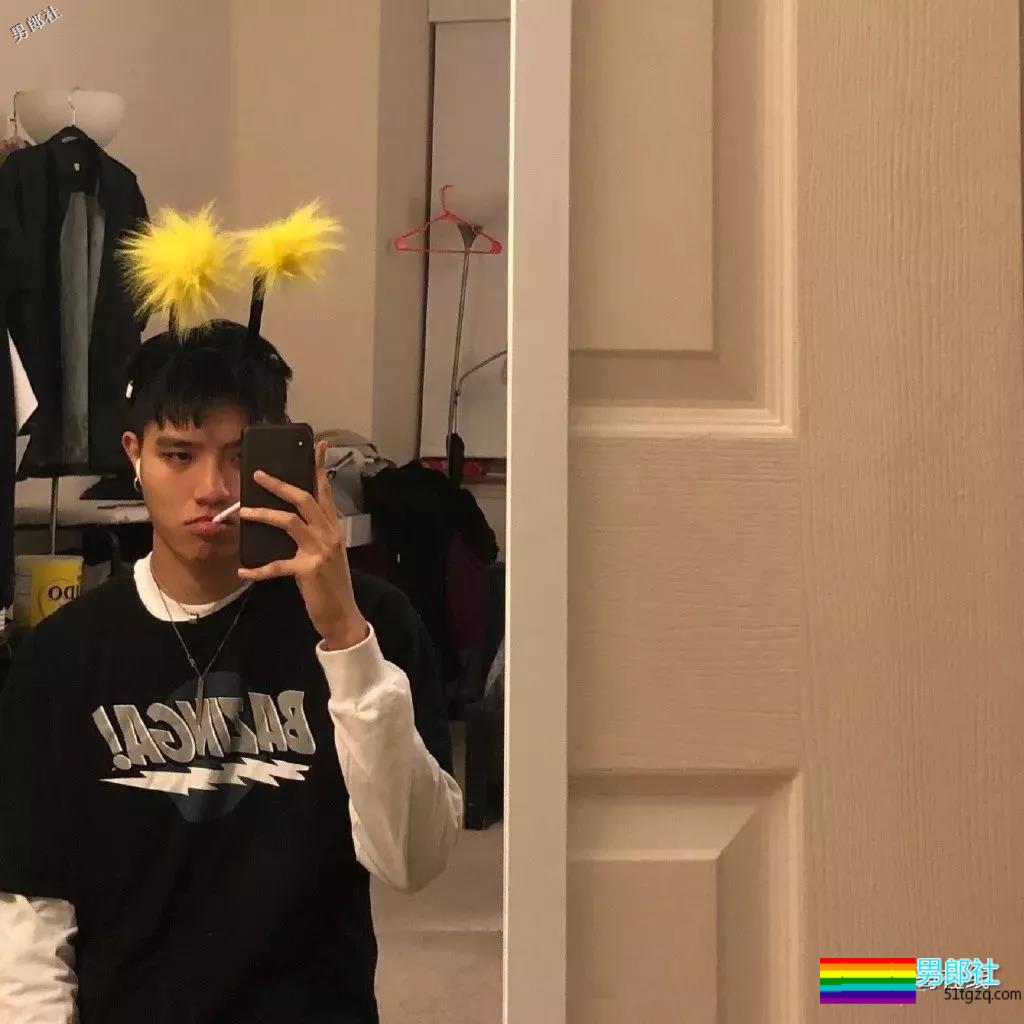 帅气好看又很撩,有个性的小哥哥容易让人小鹿乱撞啊! - 51虹马 帅气好看又很撩,有个性的小哥哥容易让人小鹿乱撞啊! - 51虹马