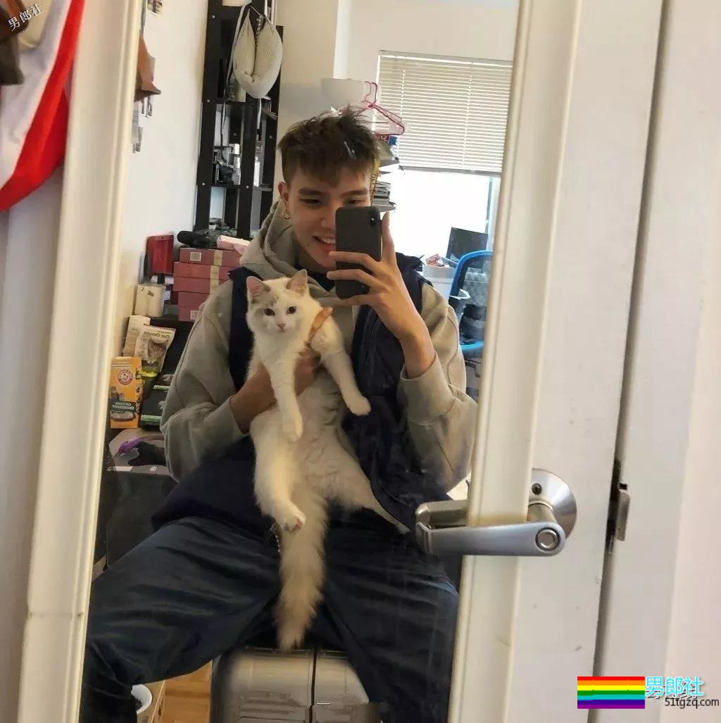 帅气好看又很撩，有个性的小哥哥容易让人小鹿乱撞啊！ - 51虹马