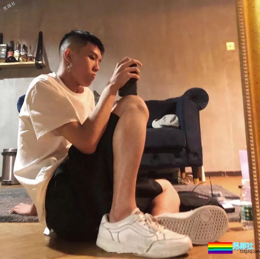 帅气好看又很撩，有个性的小哥哥容易让人小鹿乱撞啊！ - 51虹马