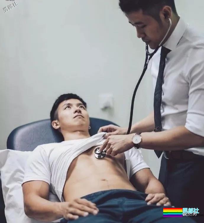 偶遇正装胡茬男医生,你要让他给你检查吗?-51虹马