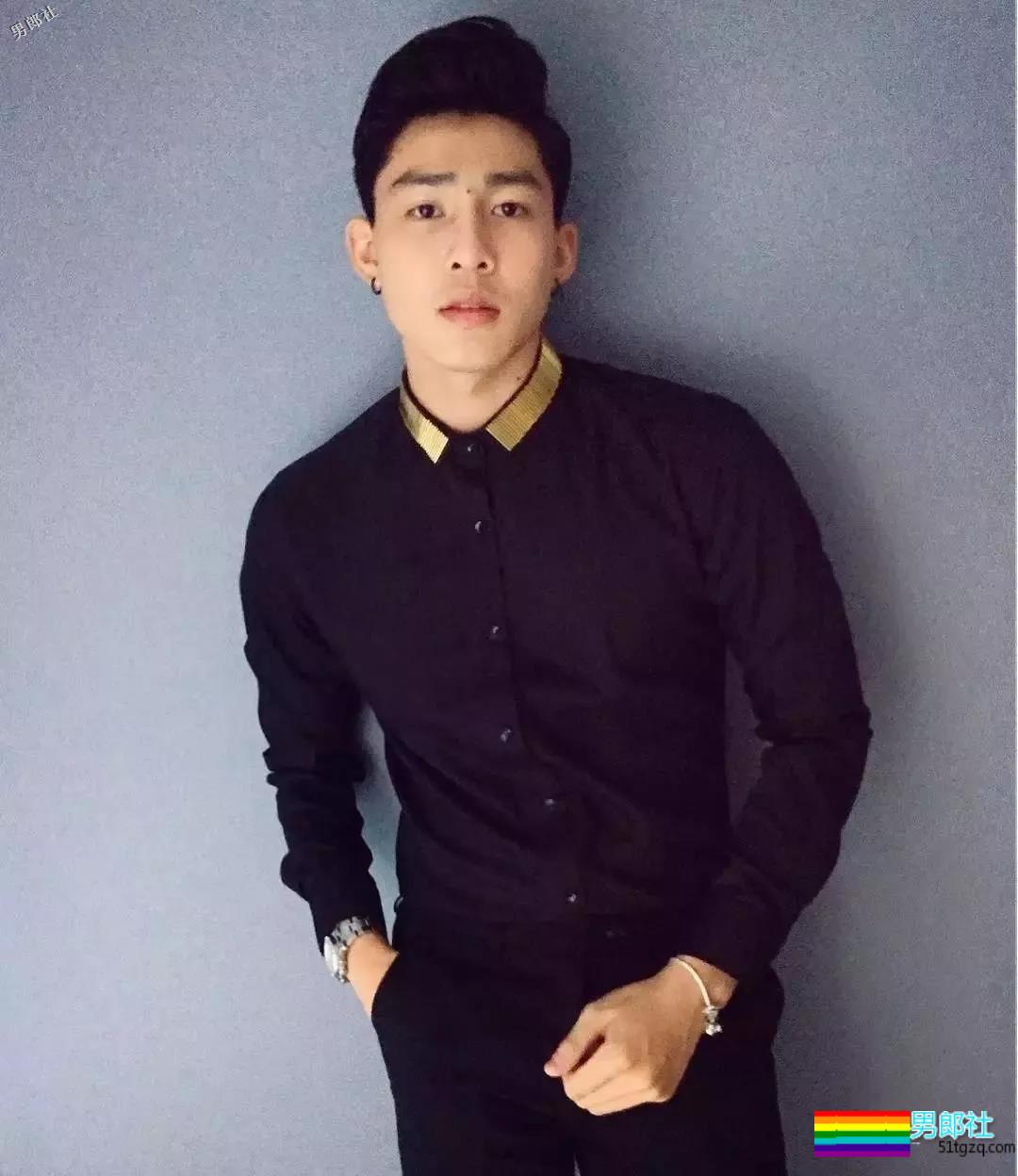 长腿天菜肉好颜高 能穿正装制服 能玩运动装Play-51虹马