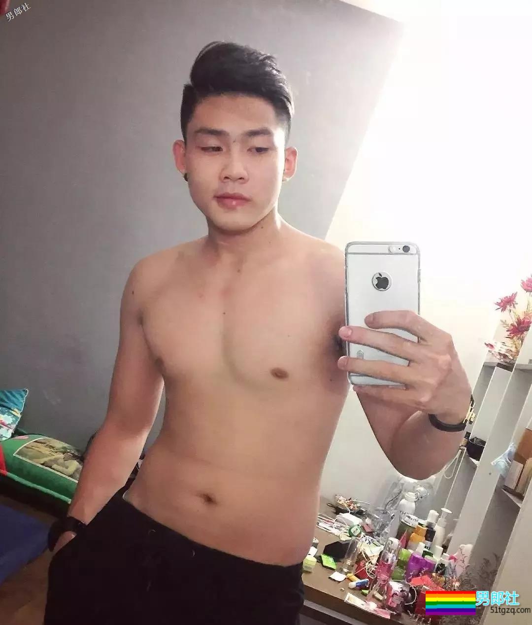 长腿天菜肉好颜高 能穿正装制服 能玩运动装Play - 51虹马