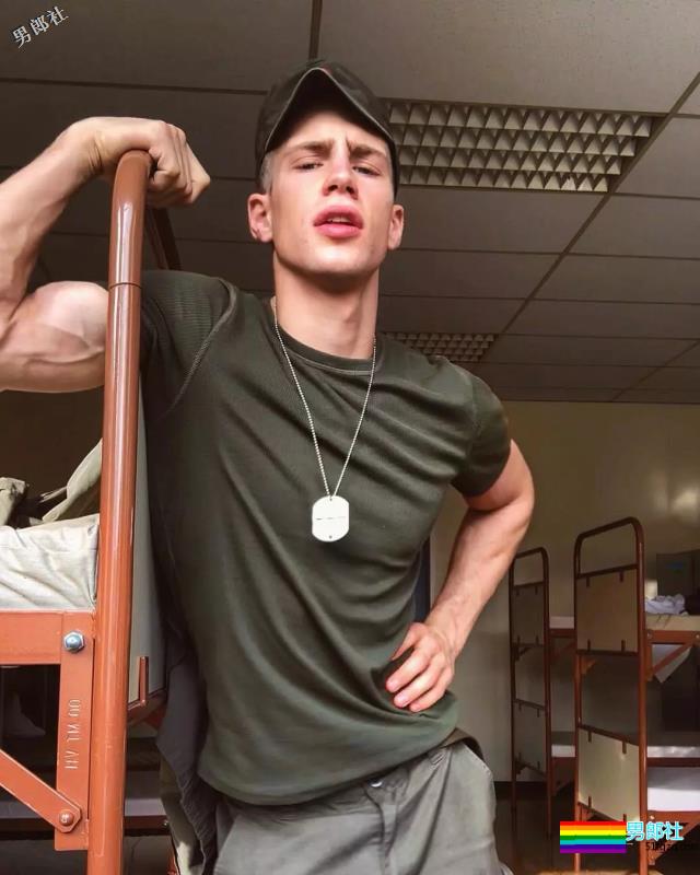 靠服兵役走红网络的男模，他算第一个！ - 51虹马