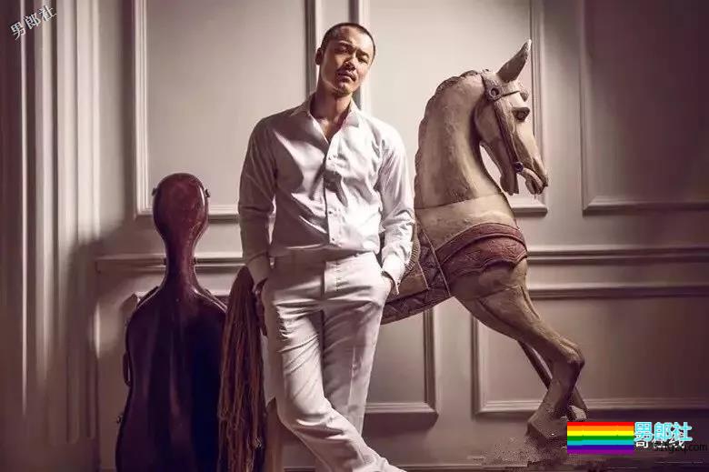 与张艺兴“抬杠”相爱相杀！痞帅铁拳男星，肌肉爆表身材吸睛！ - 51虹马