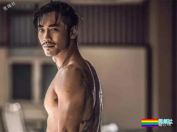 与张艺兴“抬杠”相爱相杀！痞帅铁拳男星，肌肉爆表身材吸睛！ - 51虹马