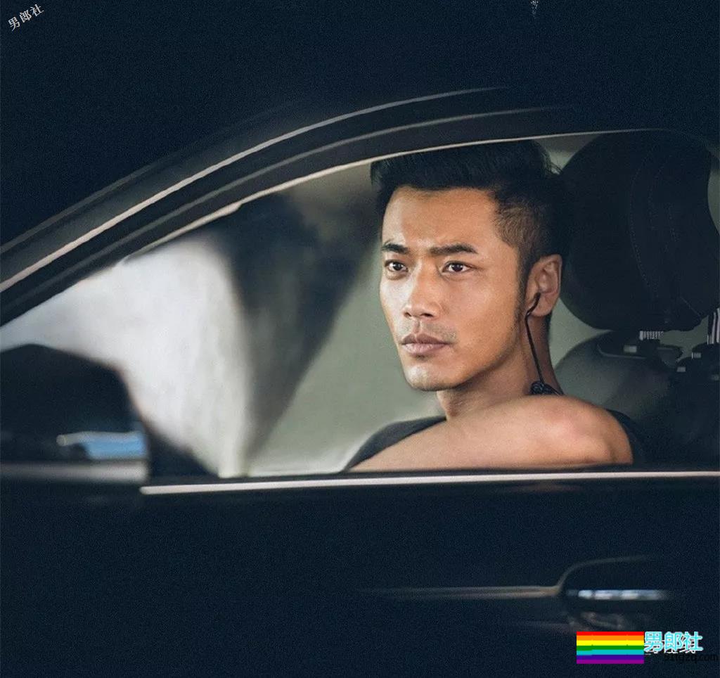 与张艺兴“抬杠”相爱相杀！痞帅铁拳男星，肌肉爆表身材吸睛！ - 51虹马