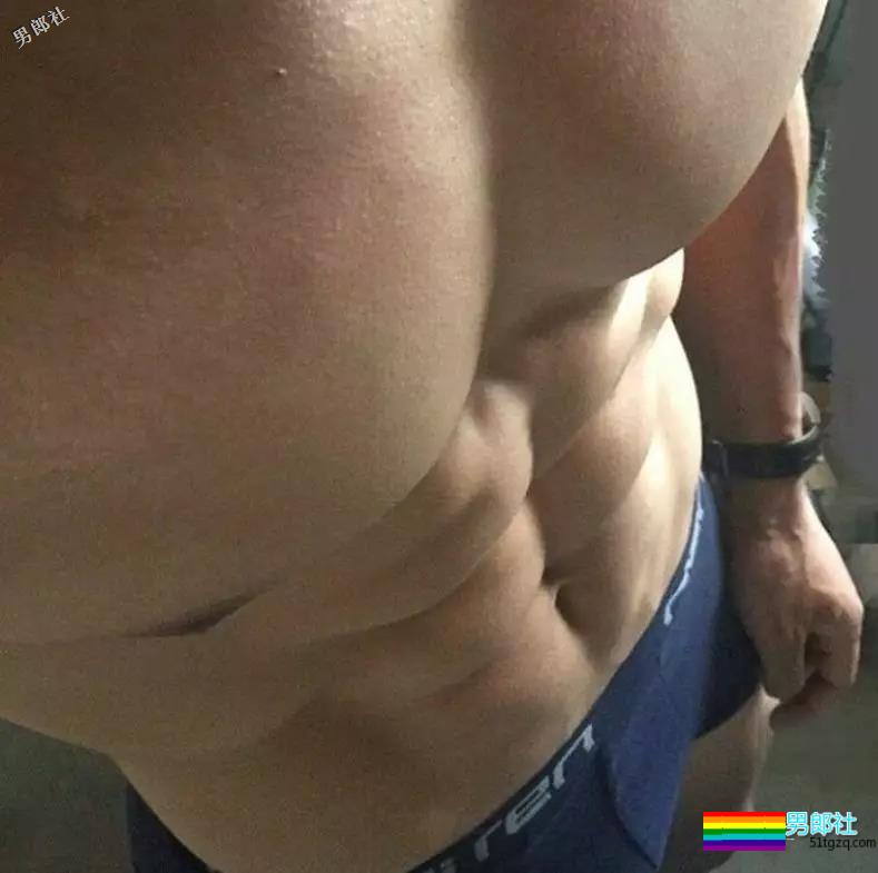 神仙颜值+筋肉身体！双重诱惑！ - 51虹马