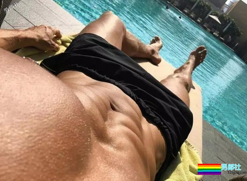 神仙颜值+筋肉身体！双重诱惑！ - 51虹马