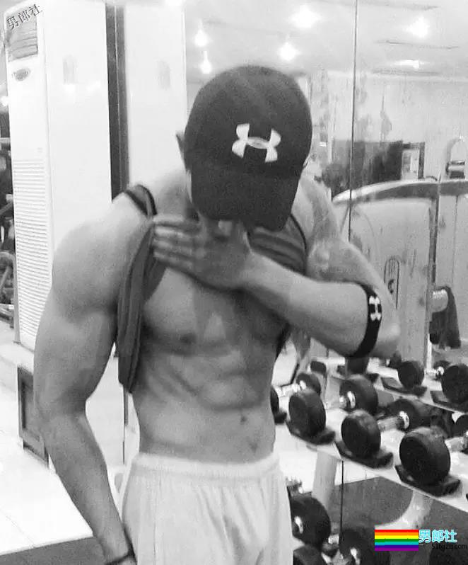 神仙颜值+筋肉身体！双重诱惑！ - 51虹马