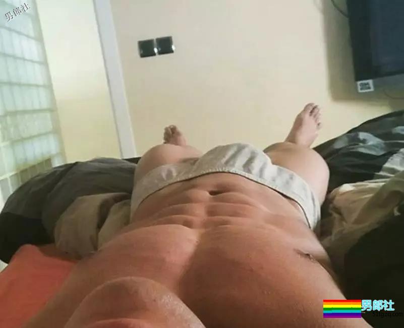 神仙颜值+筋肉身体！双重诱惑！ - 51虹马