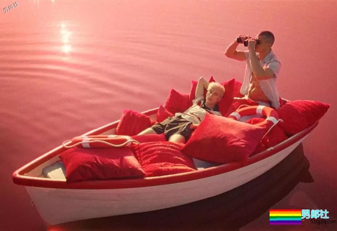 从Troye的男朋友到Mariah Carey的小男宠，这个男模找到了新门路！ - 51虹马