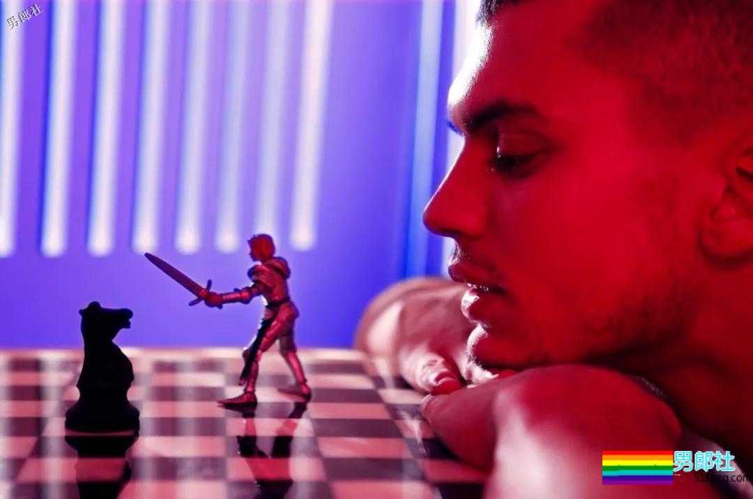 从Troye的男朋友到Mariah Carey的小男宠，这个男模找到了新门路！ - 51虹马