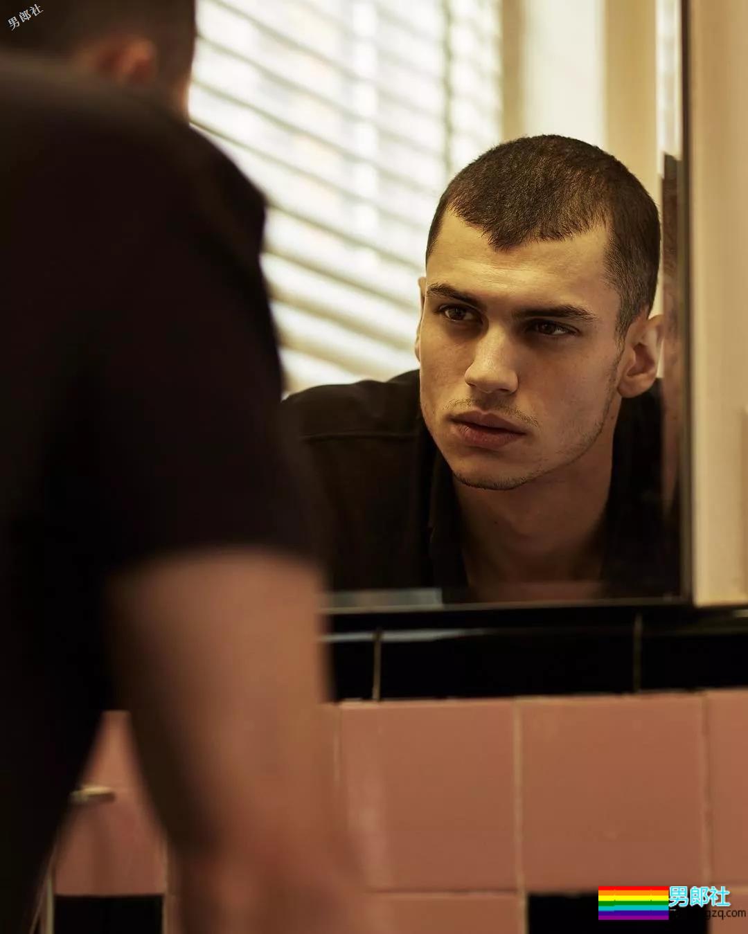 从Troye的男朋友到Mariah Carey的小男宠，这个男模找到了新门路！ - 51虹马