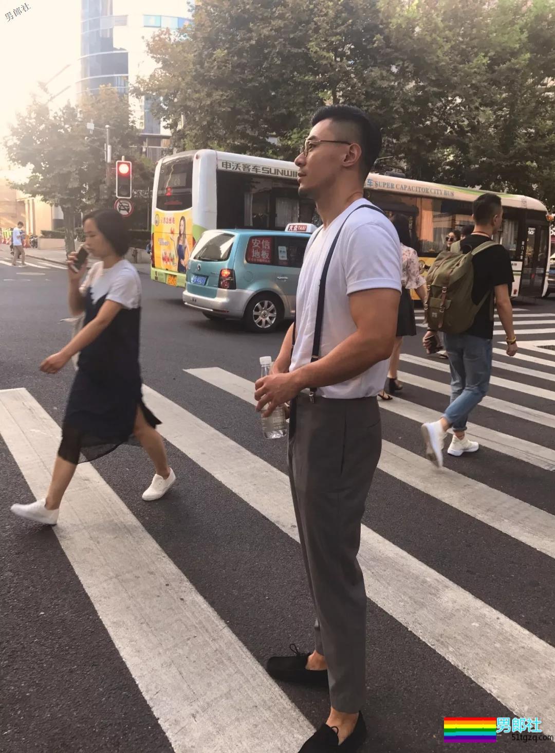 镜头之外他们还是9头身美男吗？专访12位徐维森拍摄过的男生 - 51虹马