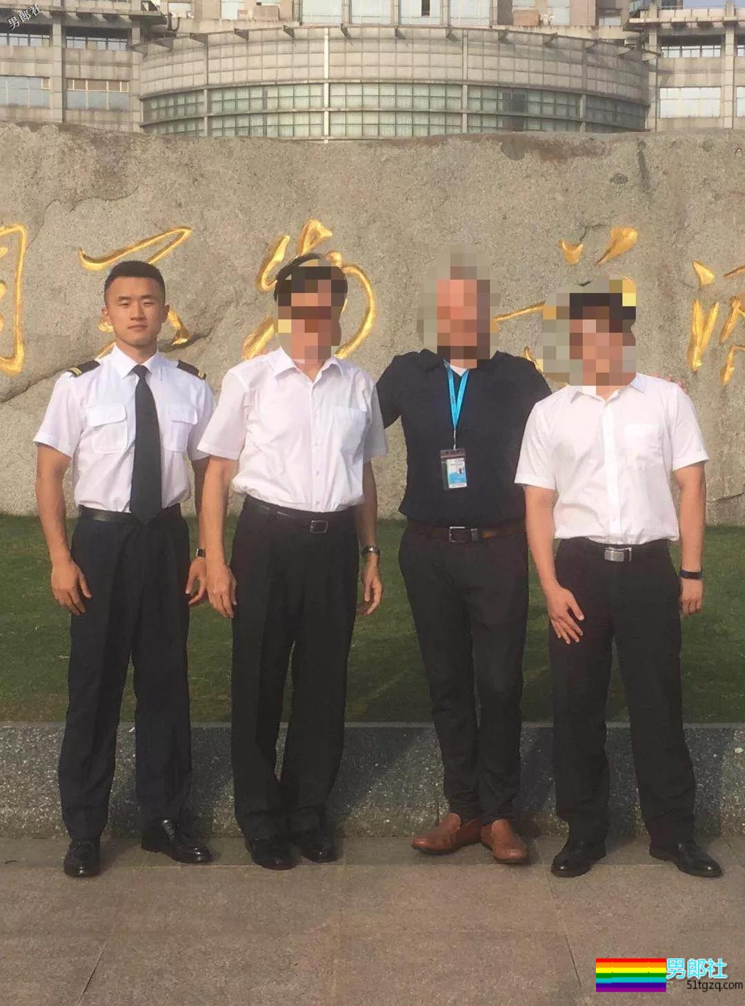 镜头之外他们还是9头身美男吗？专访12位徐维森拍摄过的男生 - 51虹马