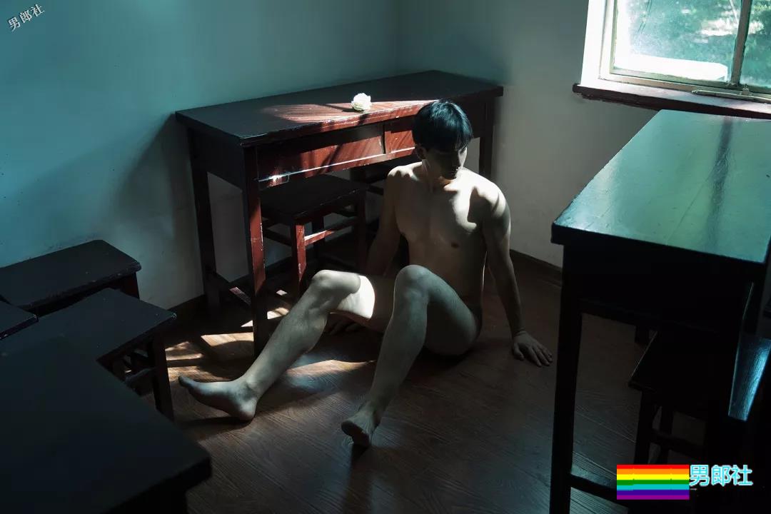 镜头之外他们还是9头身美男吗？专访12位徐维森拍摄过的男生 - 51虹马