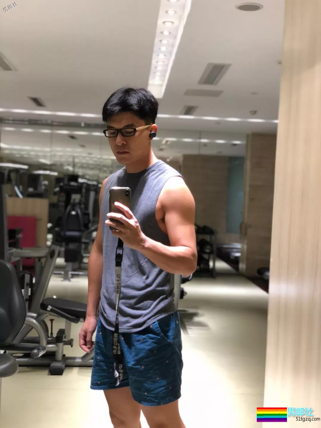 镜头之外他们还是9头身美男吗？专访12位徐维森拍摄过的男生 - 51虹马