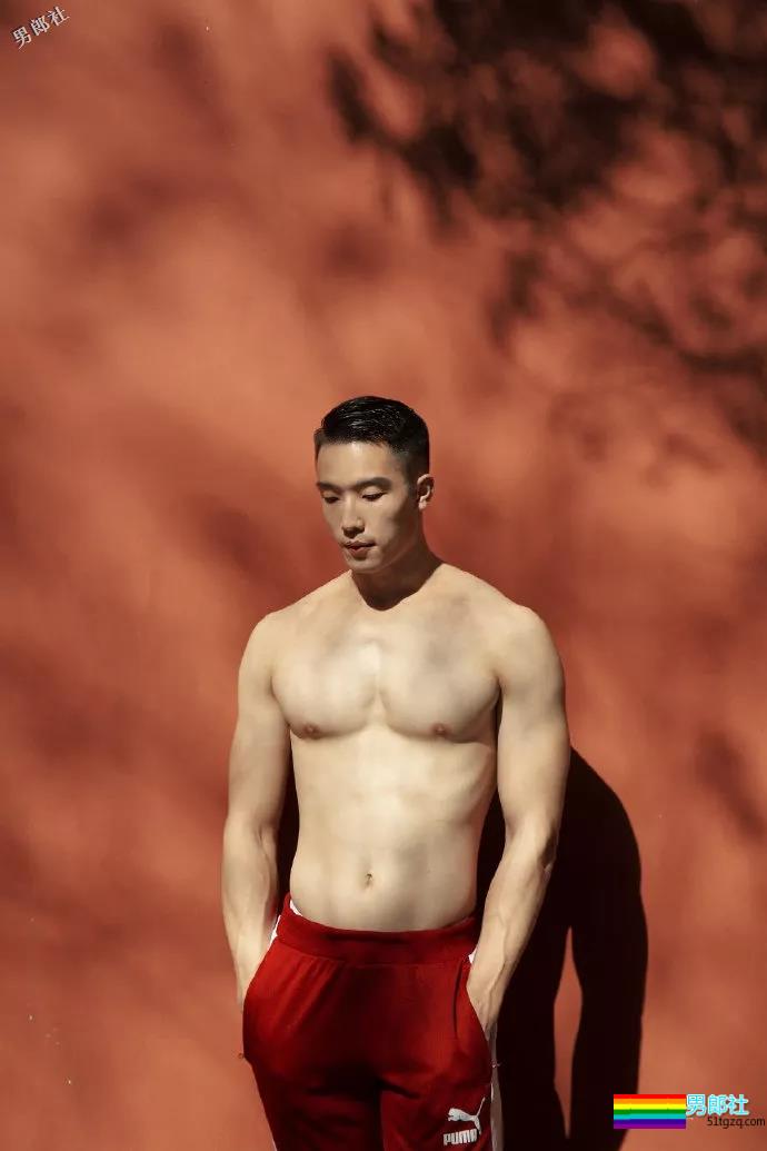 镜头之外他们还是9头身美男吗？专访12位徐维森拍摄过的男生 - 51虹马