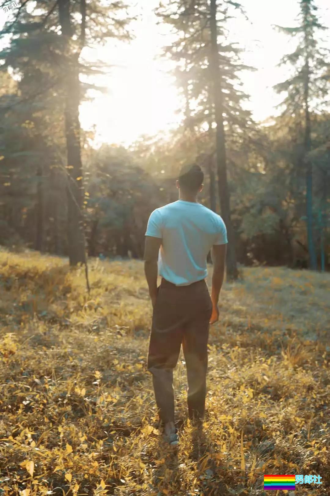 镜头之外他们还是9头身美男吗？专访12位徐维森拍摄过的男生 - 51虹马