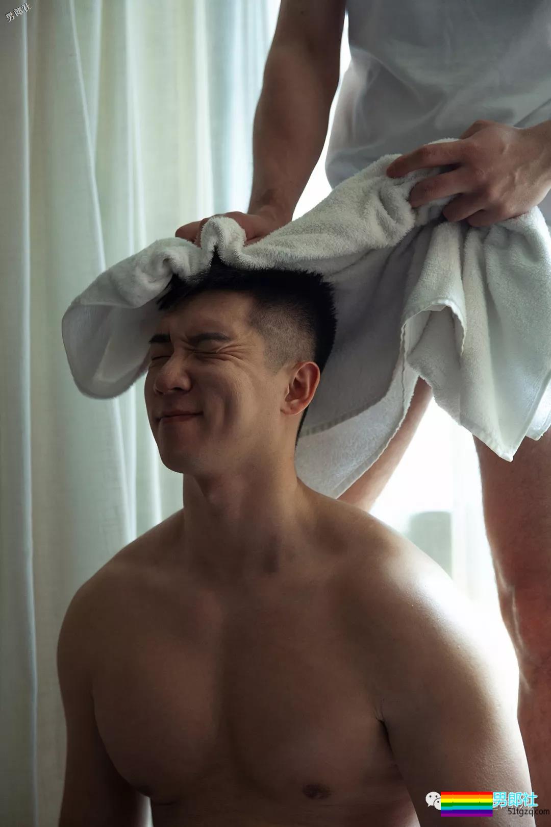 一对同志情侣在家可以多甜蜜？这组写真告诉你-51虹马