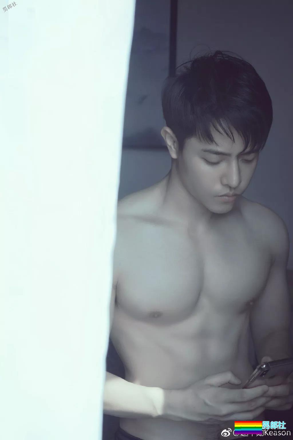 拍写真筹资捐山区，奶凶鲜肉实名演绎人美心善！ - 51虹马