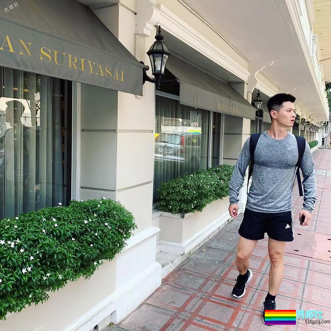 看了他穿泳裤才知道该押大押小！ - 51虹马