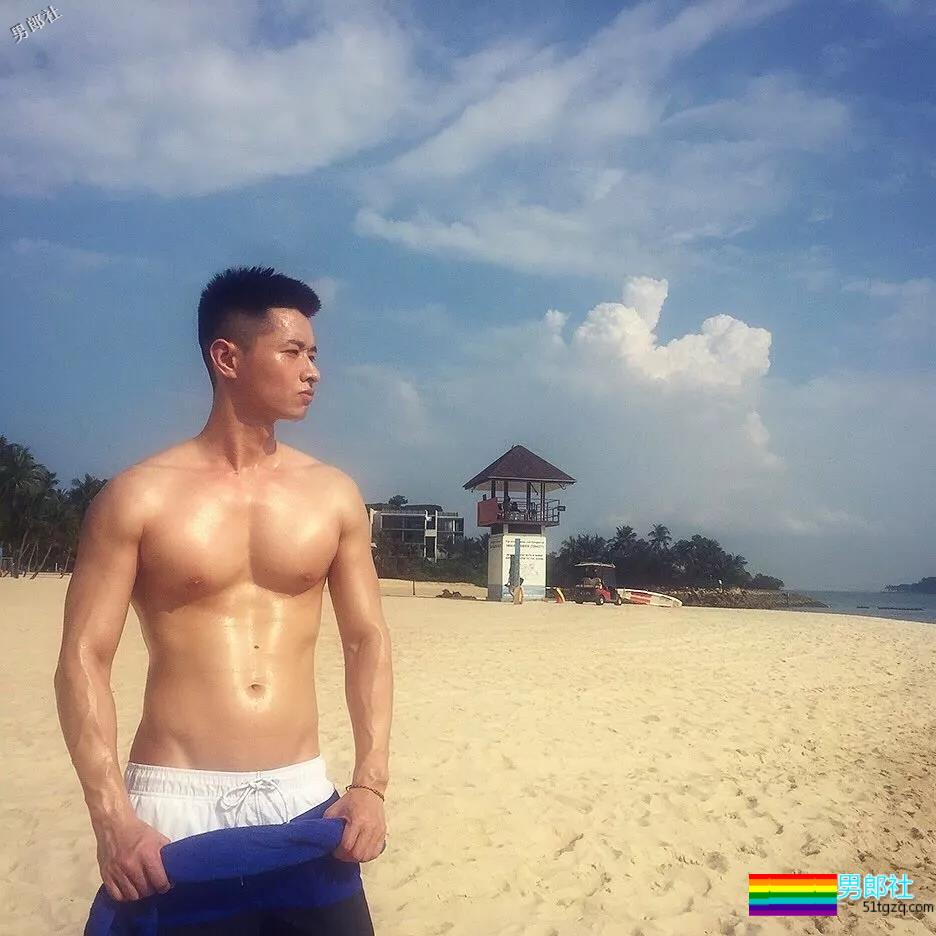 看了他穿泳裤才知道该押大押小！ - 51虹马