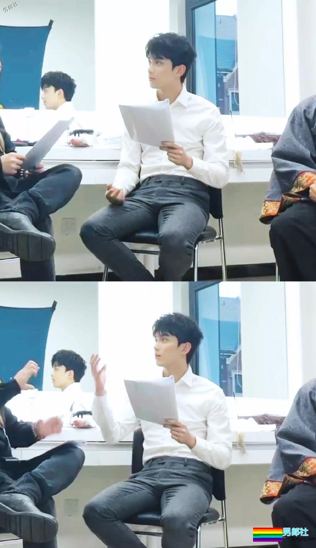 吴磊穿上白衬衫西裤到底有多帅？ - 51虹马