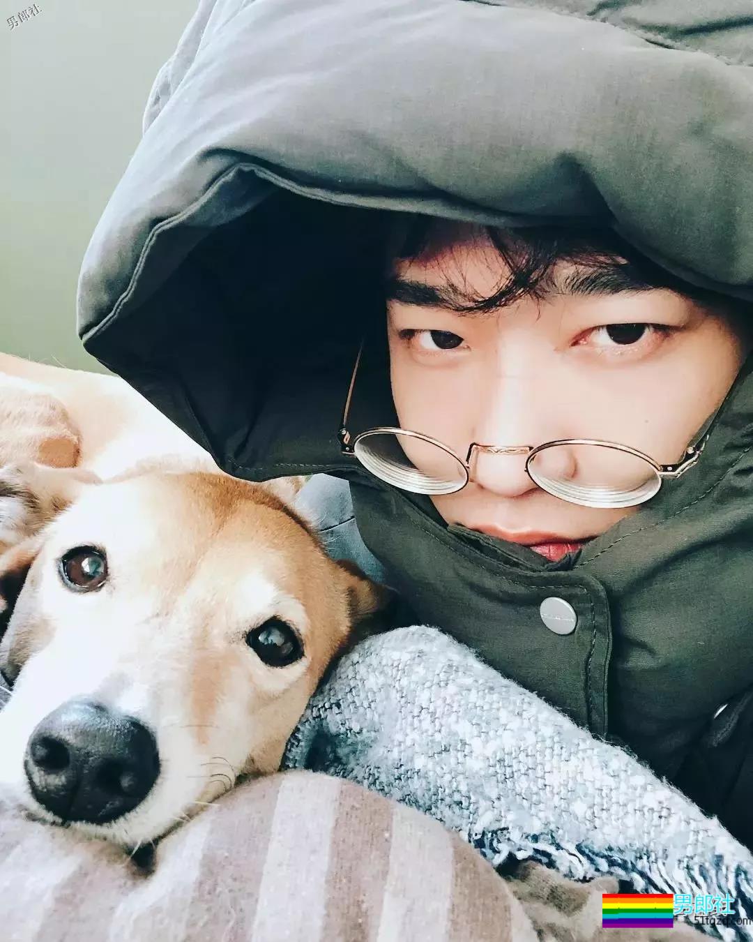 撩倒小s，八块腹肌的泳池男孩！这部剧的小狼狗一个比一个更有料！ - 51虹马