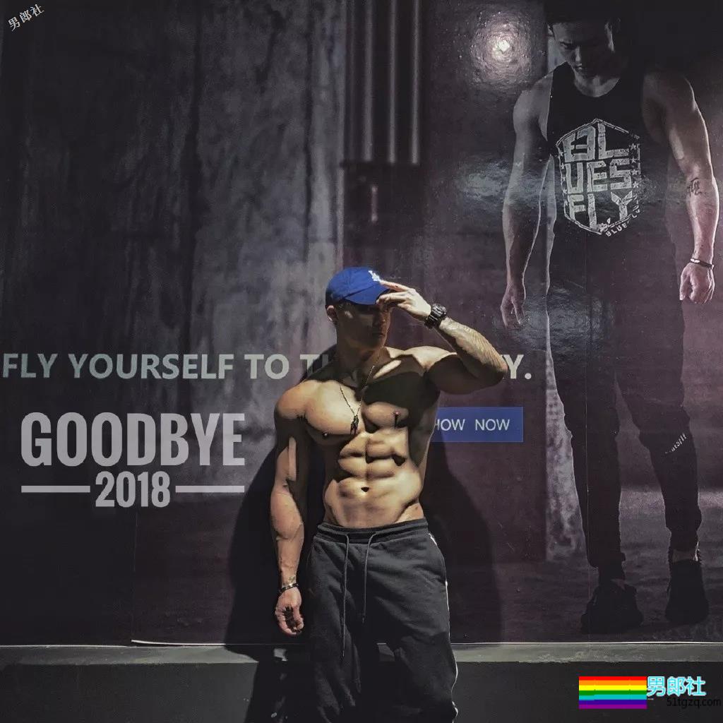 奶狗脸网红男模，筋霸腱子肉.big到不行！真正能“狼”的男人！ - 51虹马