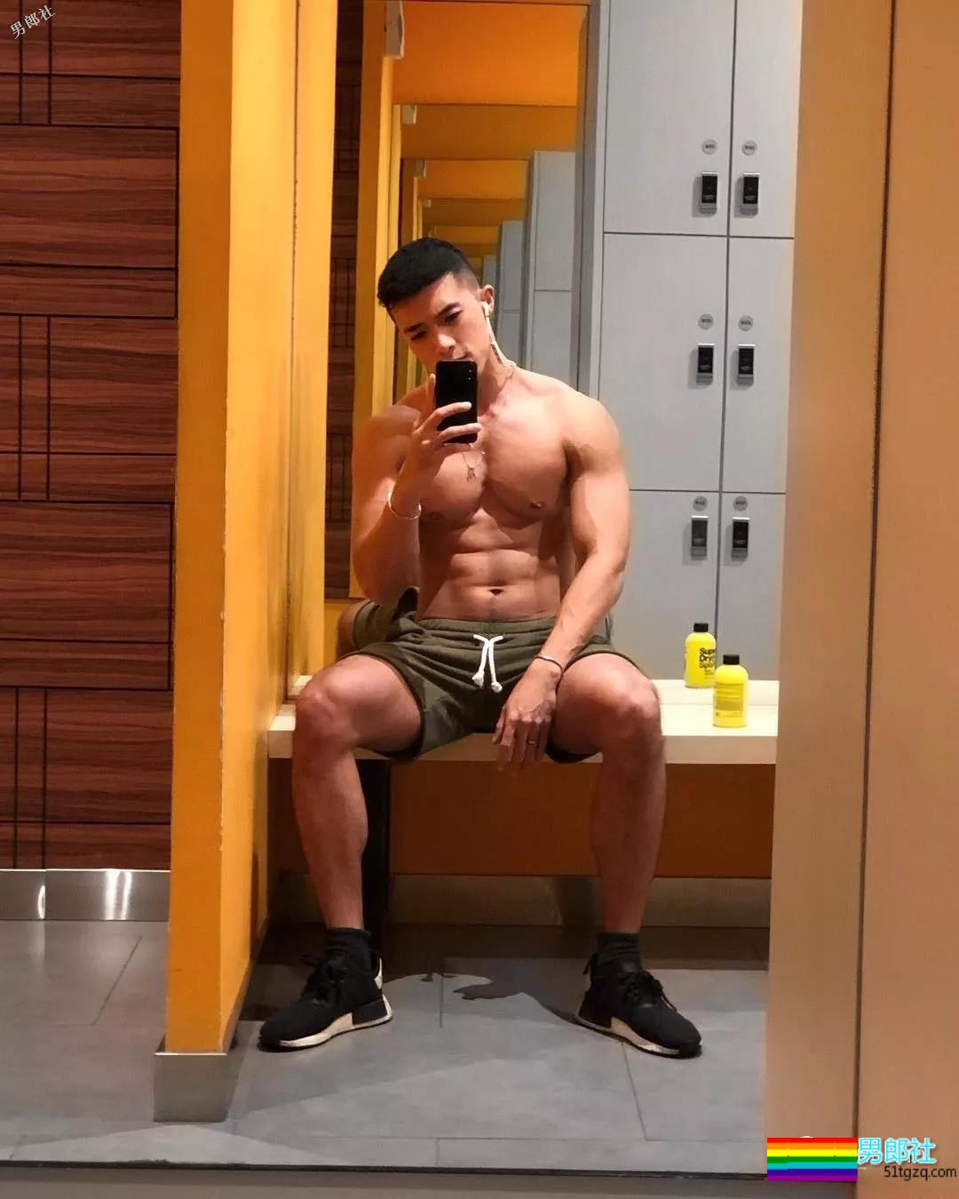 用素人狼狗假照当场遭识破，盗图人可不可以清醒一点？ - 51虹马