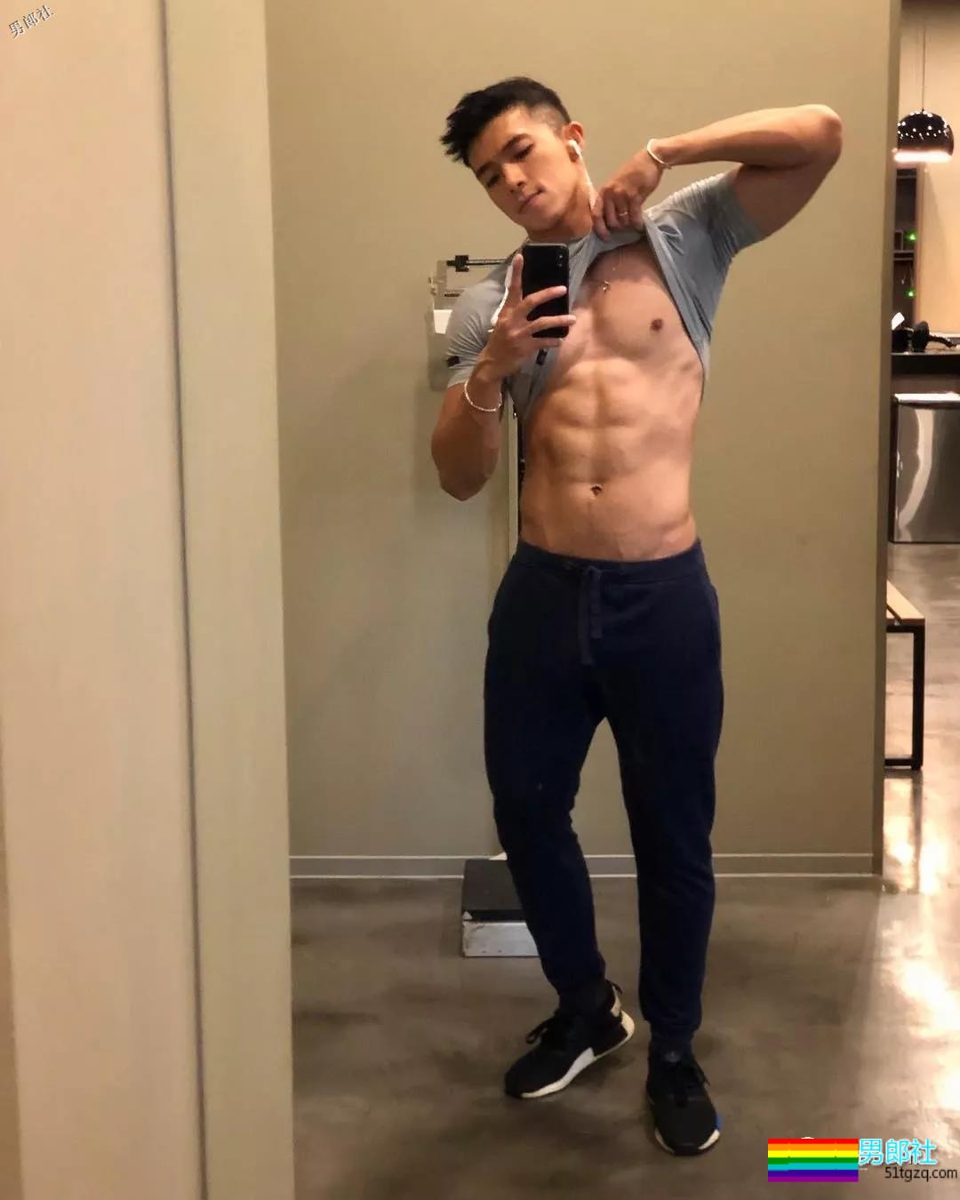 用素人狼狗假照当场遭识破，盗图人可不可以清醒一点？ - 51虹马