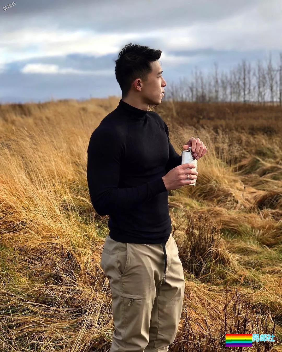 用素人狼狗假照当场遭识破，盗图人可不可以清醒一点？ - 51虹马